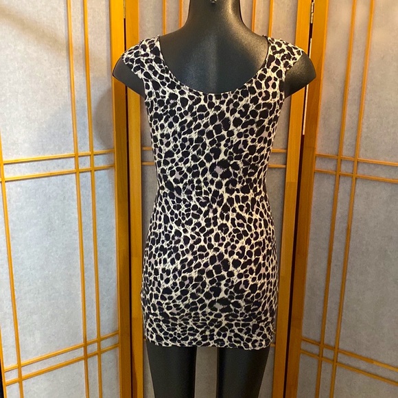 H & M Body Con Dress - Picture 2 of 4